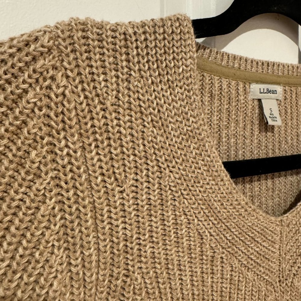 L.L. Bean Tan Cotton V Neck Pullover Sweater‎ - Size Small - Picture 3 of 8